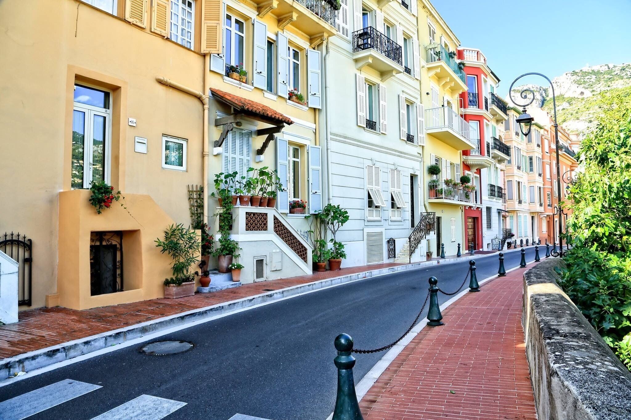 The streets here are like a movie set. Nothing out of place.
#architecture