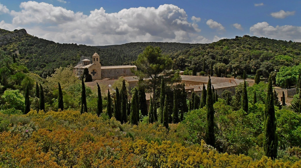 This building is inscrit au titre des Monuments Historiques. It is indexed in the Base Mérimée, a database of architectural heritage maintained by the French Ministry of Culture, under the reference PA00102787 .