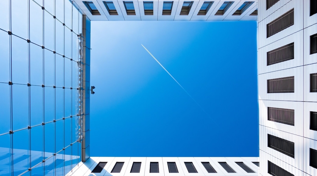 The Peter Merian building complex is located just next to the Basel train station. It can be easily seen on the way into Basel when arriving by train. Modern architecture with a lot of photographic potential #architecture #troveontuesday