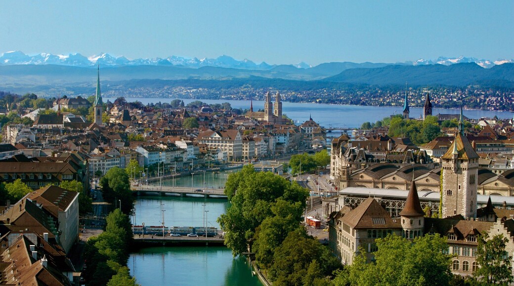 Lake Zurich which includes a city and a river or creek