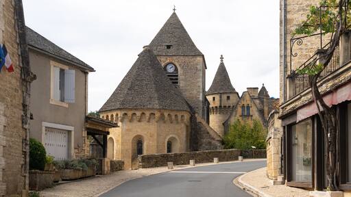 Village de Saint-Geniès en Dordogne