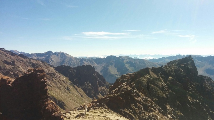 Val di Peio. Cime delle dolomiti