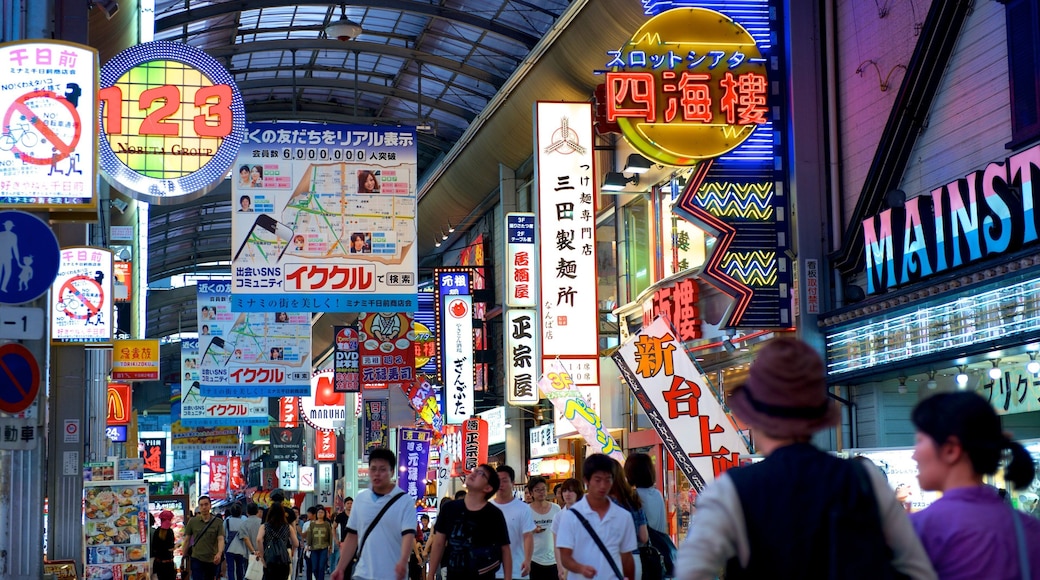 Namba featuring a city and street scenes as well as a large group of people