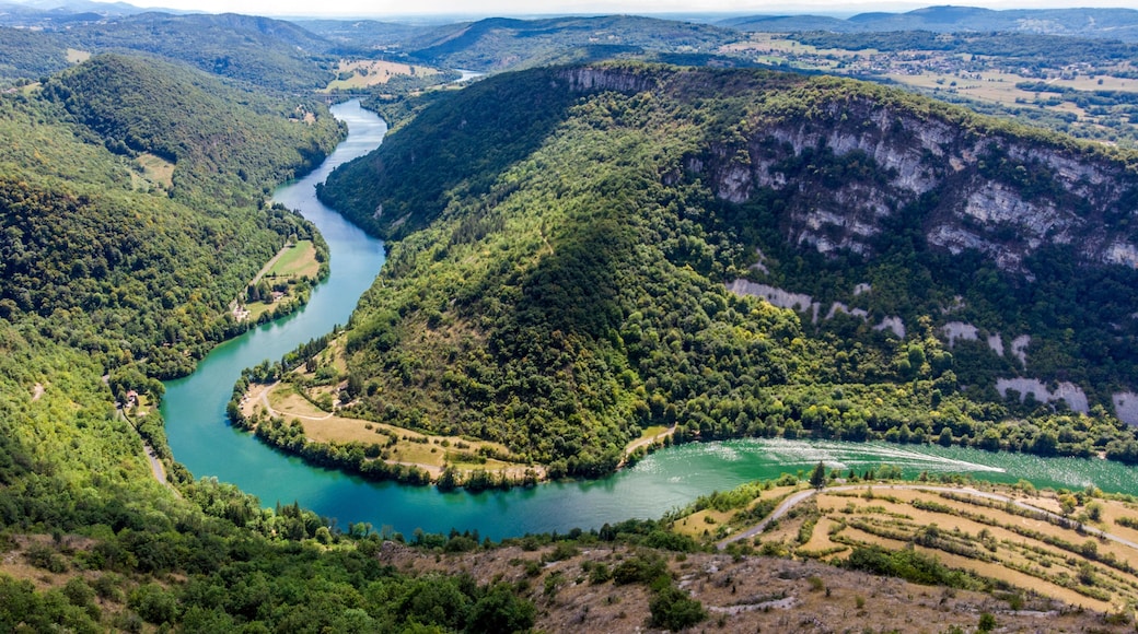 Les gorges de l'Ain depuis le mont Balvay, Ain, France