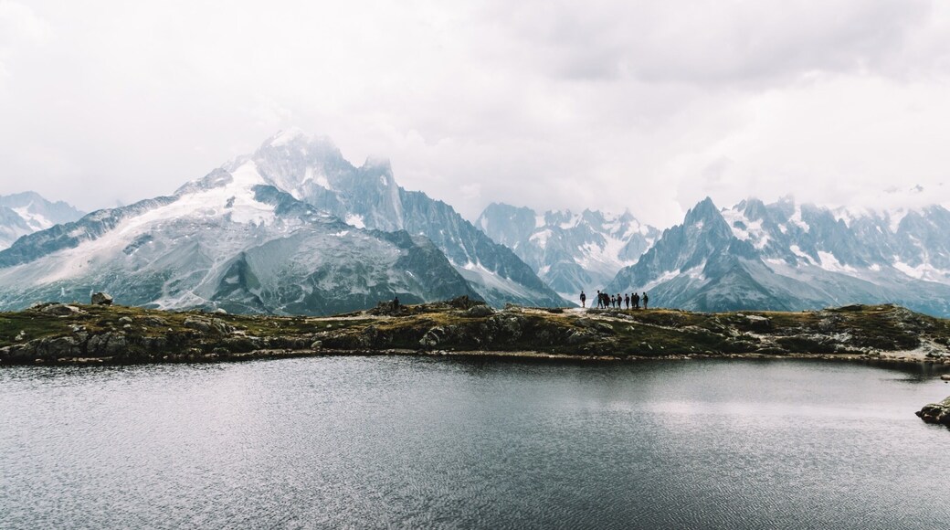 A group passing this incredible lake scenery in the french alps. Peaks rising behind this mountain pool. Have a nice day! #troveon #travel #landscape #nature #mountains #hiking
More shots on:
https://www.facebook.com/ShotByCanipel