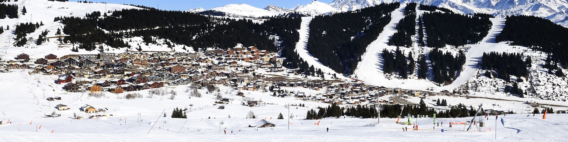 Mont-blanc in winter, alpine mountains, view from Les saisies, France; Shutterstock ID 99762779; purchase_order: SP-1332 HA Batch 2 August 2018; Order: ; client: HomeAway; other: To be paid with HA bu