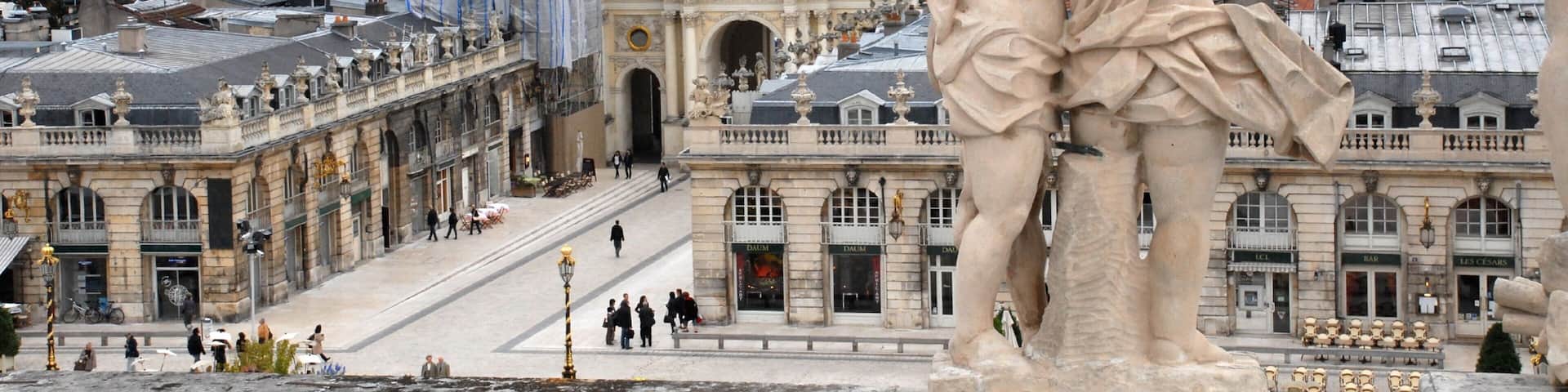 Meurthe-et-Moselle montrant statue ou sculpture, ville et patrimoine architectural