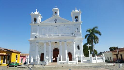 Plaza Central, Suchitoto