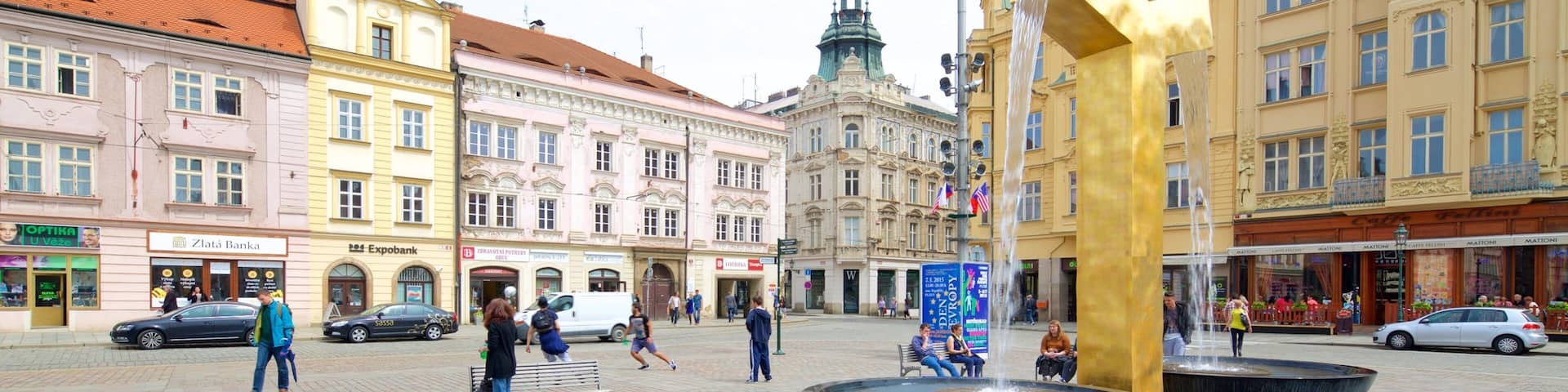 Plzen montrant square ou place et ville