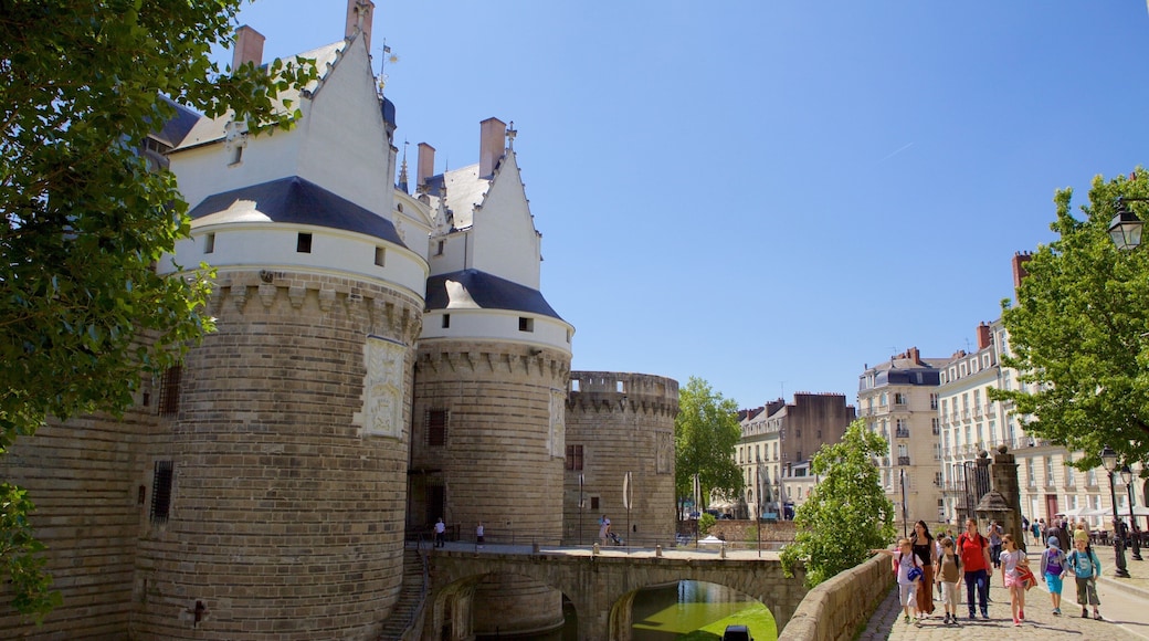Nantes which includes heritage elements and heritage architecture