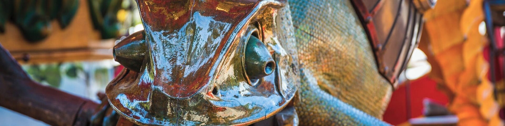 The Machines of the Isle of Nantes (Les Machines de l'île) is an artistic and cultural project based in Nantes, France. Around the former shipyards buildings, you'll find amazing mechanical attractions like The Marine Worlds Carousel and The Great Elephant. Memorable experience!
#RoyalDeluxe #Nantes #LifeAtExpedia