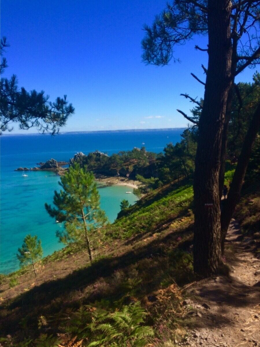Beautiful coastal path from Morgat
