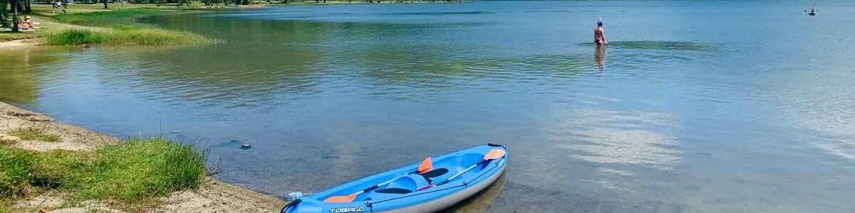 The Azores are a killer place to get outdoors and experience activities and sports in close contact with nature.
Kayaking in a crater lake is a great example. Here are 9 other activities I dare you to try doing in Azores
https://www.geekyexplorer.com/outdoor-activities-azores/
#kayak #lake #nature #adventure #outdoor #azores #islands