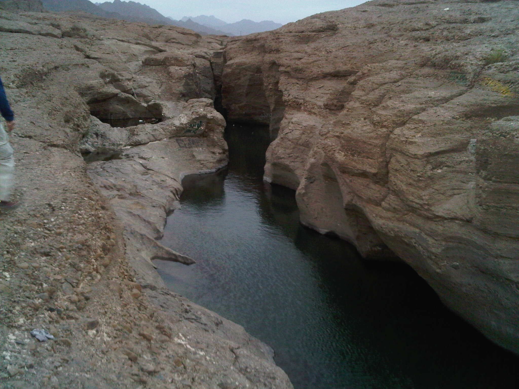 Day trip to Hatta Rock Pools - natural fresh water springs and waterfalls forming deep pools within the crevices of rocks that people can swim through.

#wanderwoman #uae