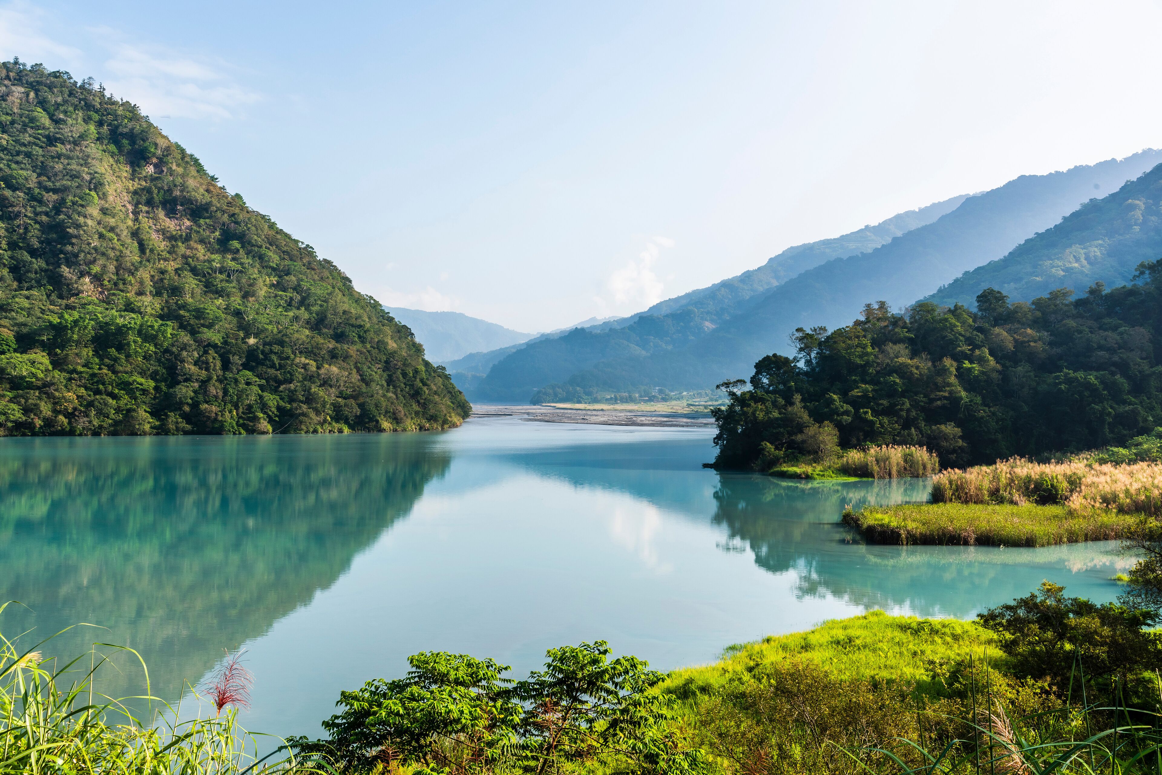 The beautiful scenery of Wujie Reservoir in Nantou County, Taiwan.