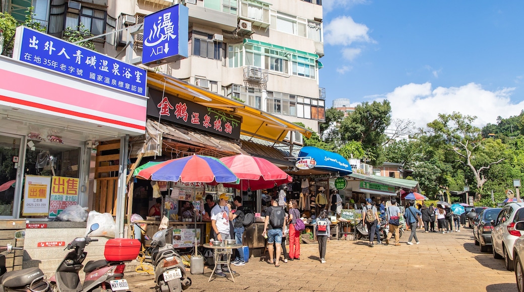 Beitou which includes street scenes