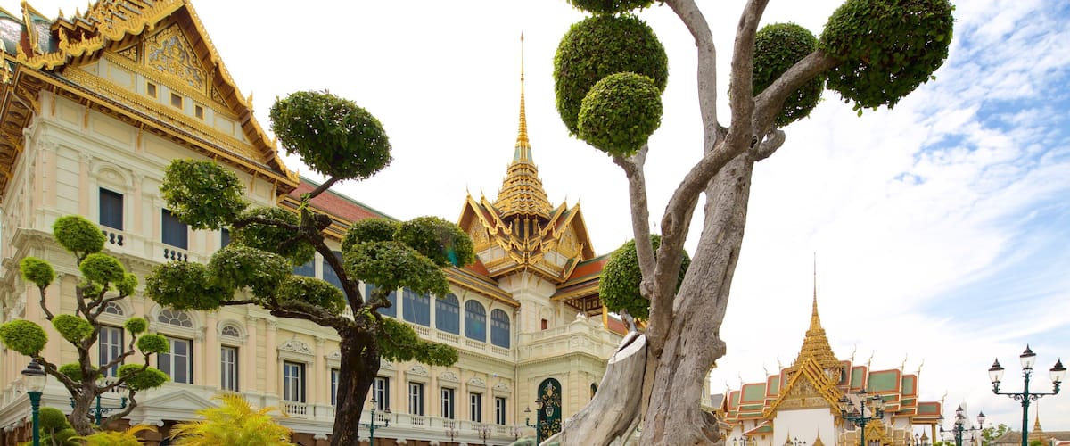 Grand Palais montrant jardin