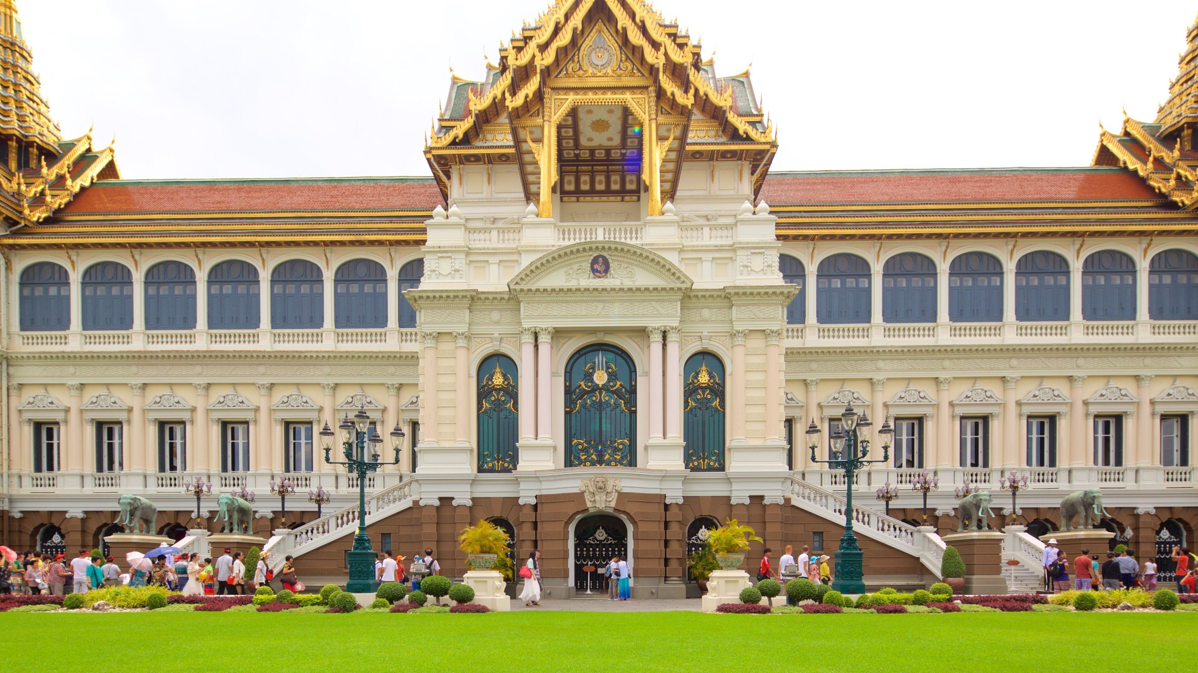 Gran Palazzo che include oggetti d\'epoca