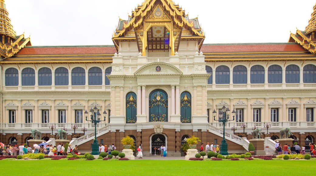 Gran Palazzo che include oggetti d\'epoca