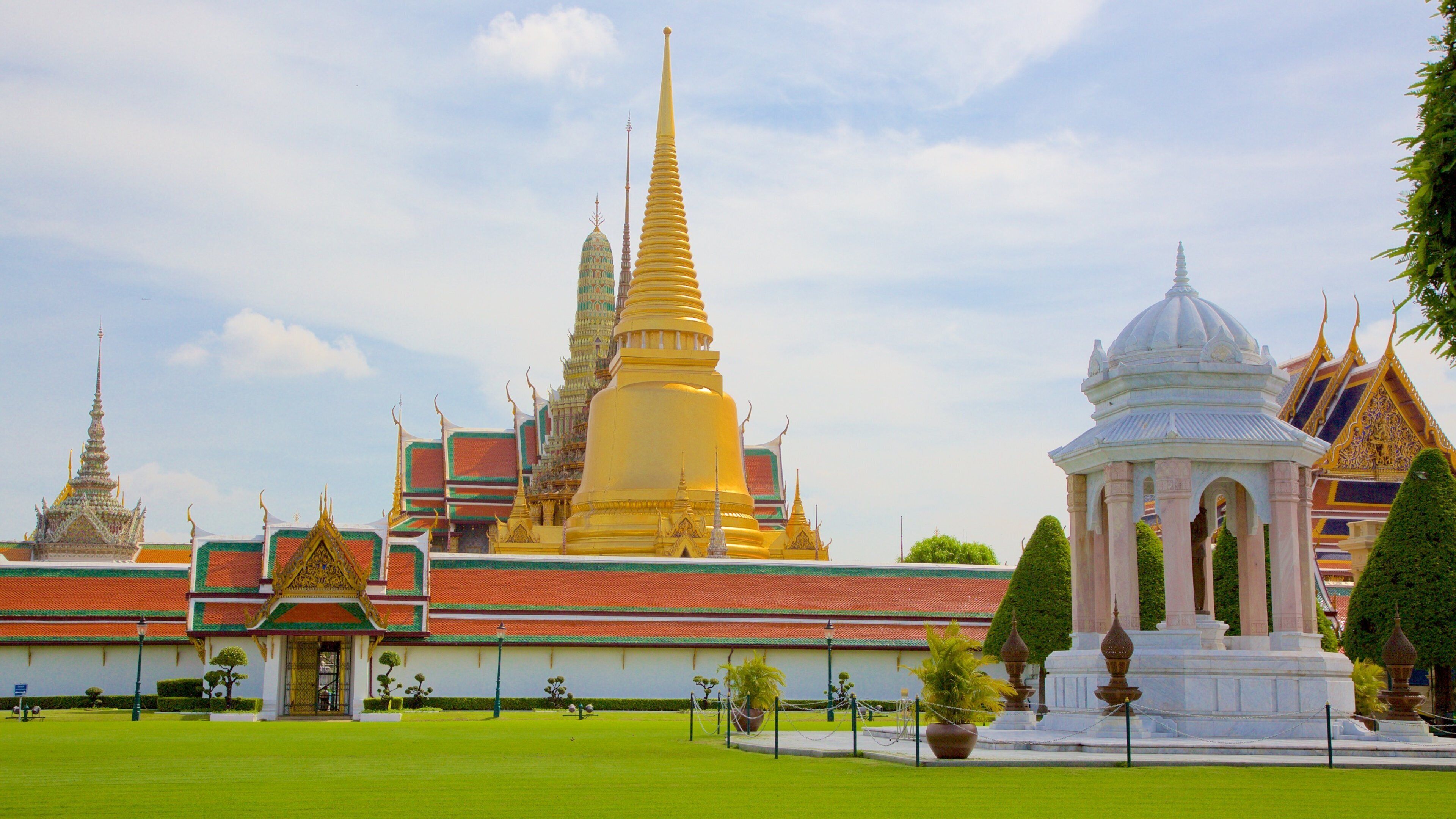 Gran Palazzo che include tempio o luogo di culto