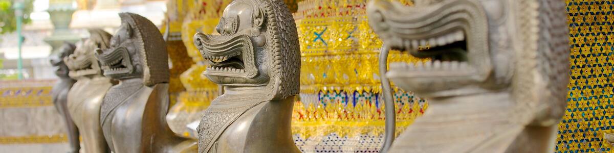 Temple of the Emerald Buddha showing a temple or place of worship, religious aspects and a statue or sculpture