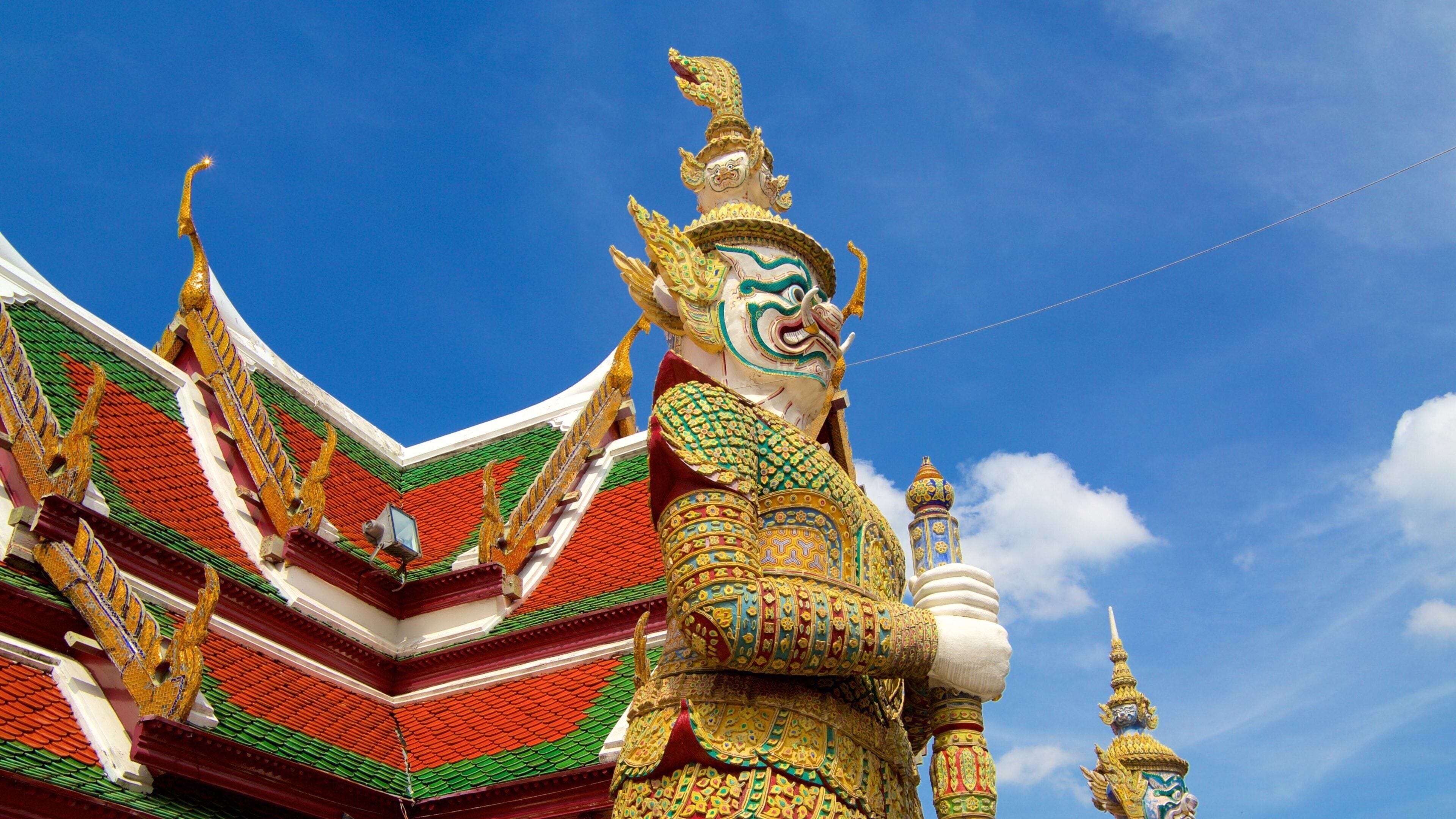 Tempelet Wat Phra Kaew fasiliteter samt tempel eller hellig sted og religion
