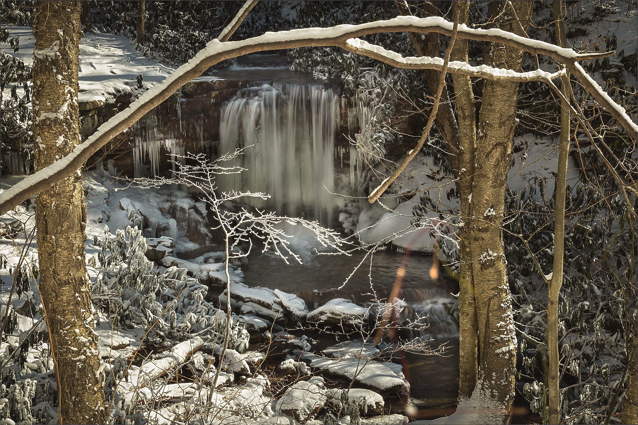 A short walk from the car park, it was the middle of winter so we had the place all too ourselves. #hiking #waterfall #nature #winter 
