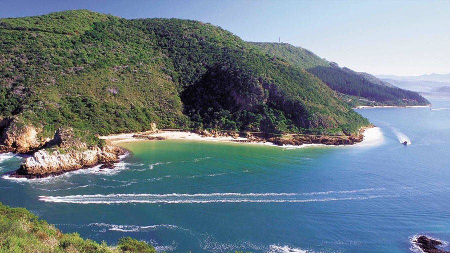 Knysna showing general coastal views and landscape views