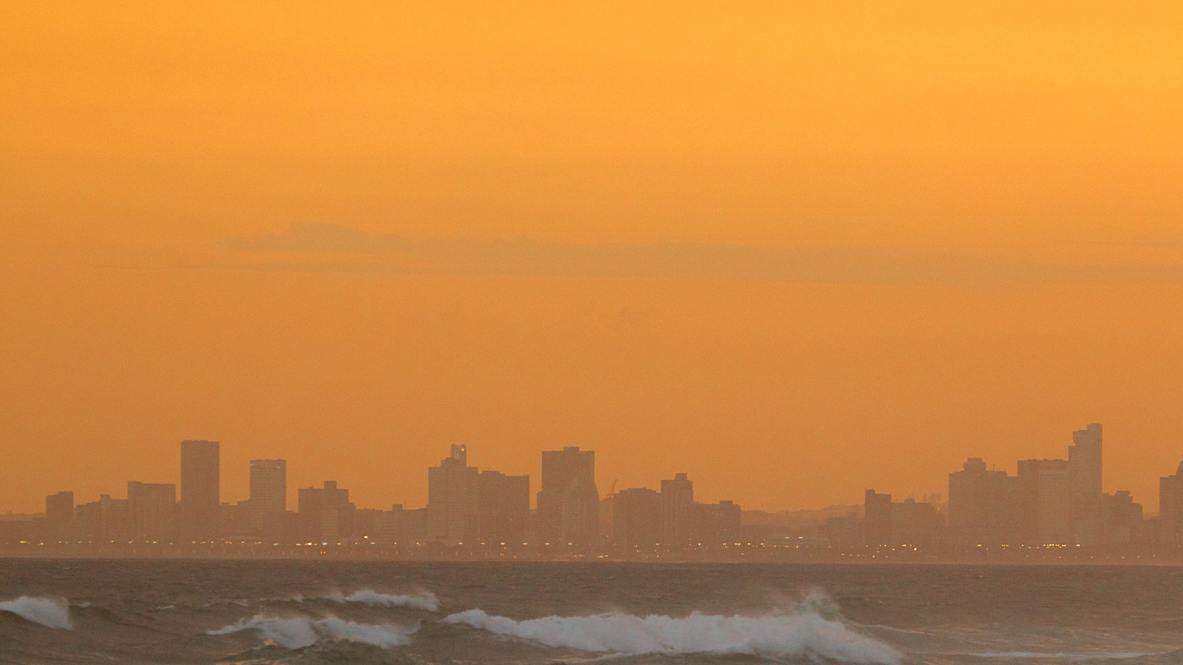 クワズル ナタル どの含み 都市, 摩天楼 と 夕焼け