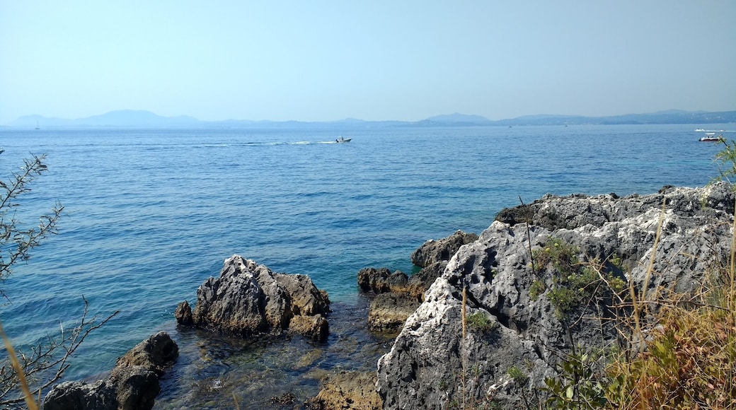 Nissaki coast walks 🌊
Corfu, Greece