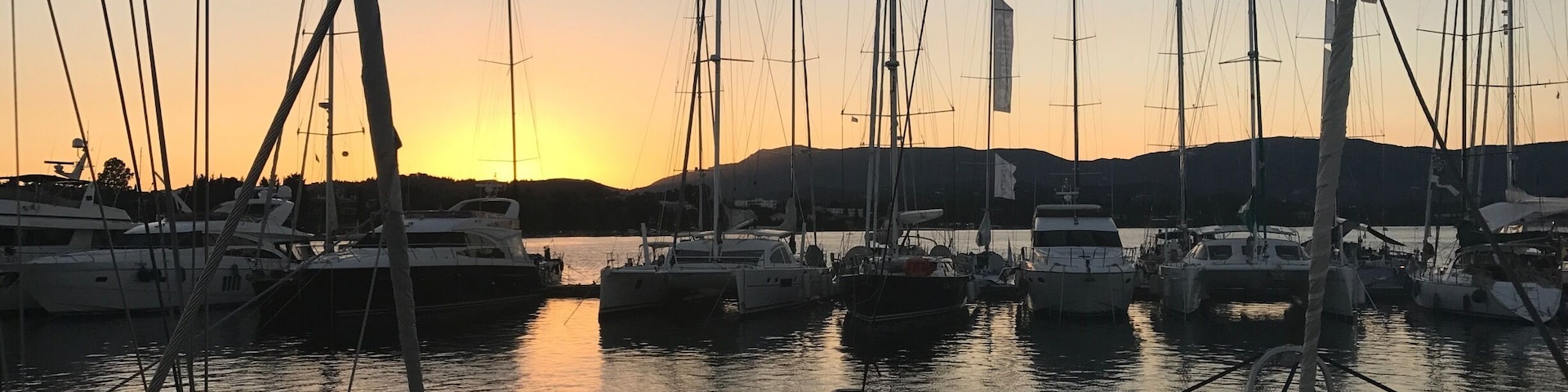 Great marina with all the convenient amenities including restaurants, swimming pool and a supermarket. Few minutes walk to local villages for a nice meal at local tavernas. #merch #lifeatexpedia