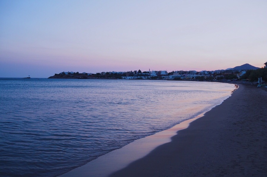 Purple sunsets in 🇬🇷 #makrygialos #greece #sunsets