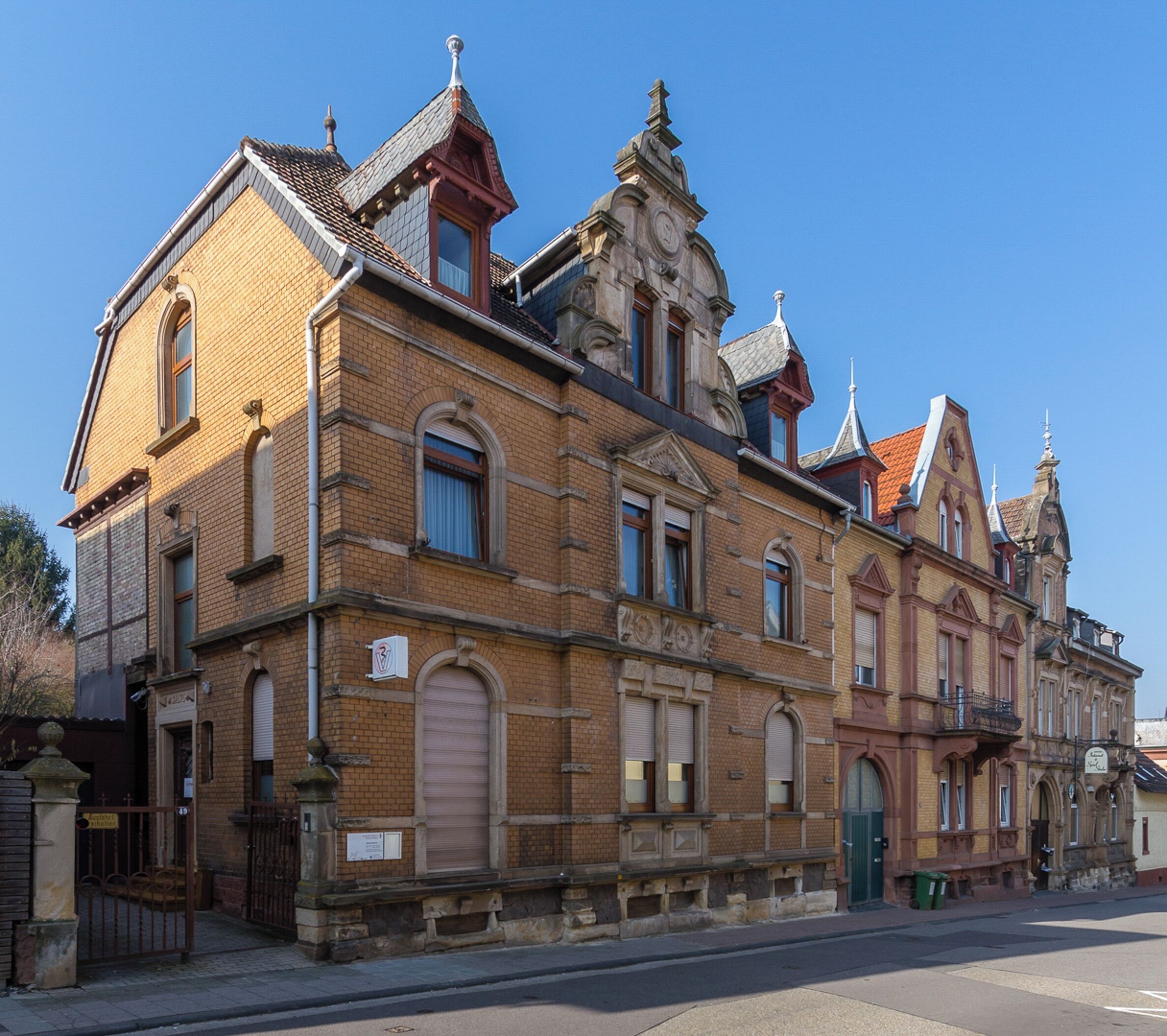 This is a photograph of an architectural monument. It is on the list of cultural monuments of Edenkoben