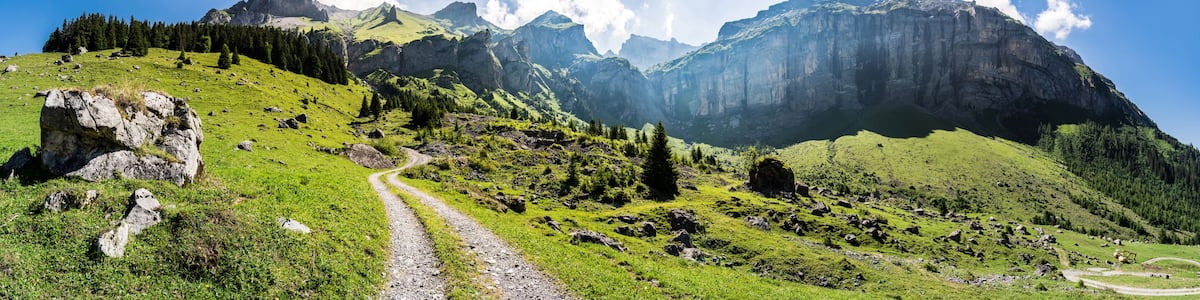 Wanderweg vom Kandertal, Blausee Mitholz, ins Kiental, Giesene, Breitwangflue, Berner Oberland, Schweiz