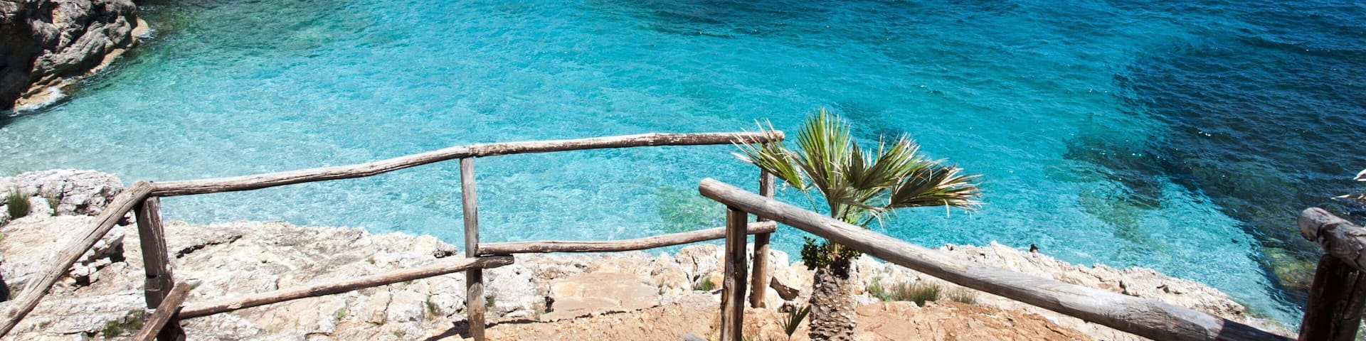 Favignana which includes general coastal views