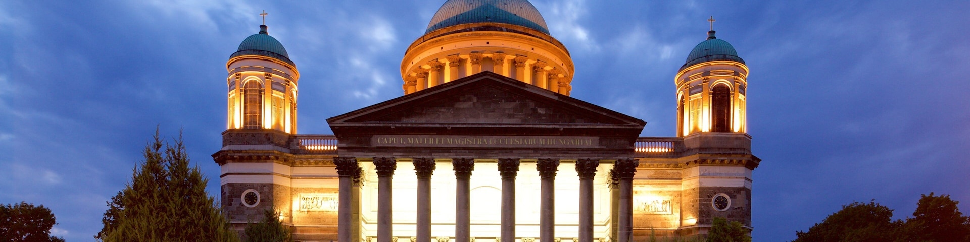 Esztergom Basilica showing a church or cathedral, heritage architecture and religious elements