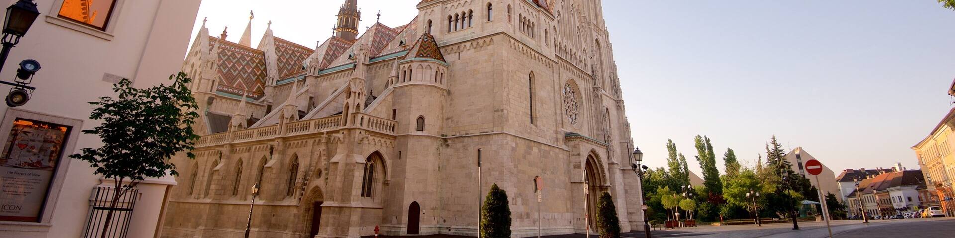 Budapest showing heritage architecture and a church or cathedral
