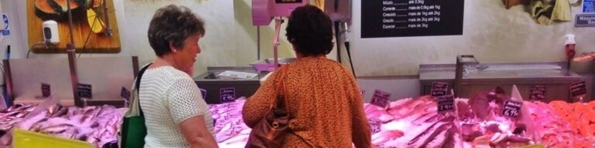 Even castle towns have super markets. In Portugal, the chain of Pingo Doce are good ones that seem to have the best of both worlds: convenience of a broad range of stuff as well as locally sourced products. And of course they all have a pile of bacalao!