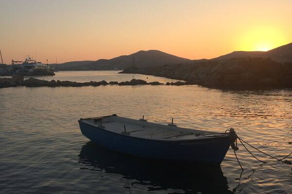 A lovely evening in the Greek island of Paros by the sea x