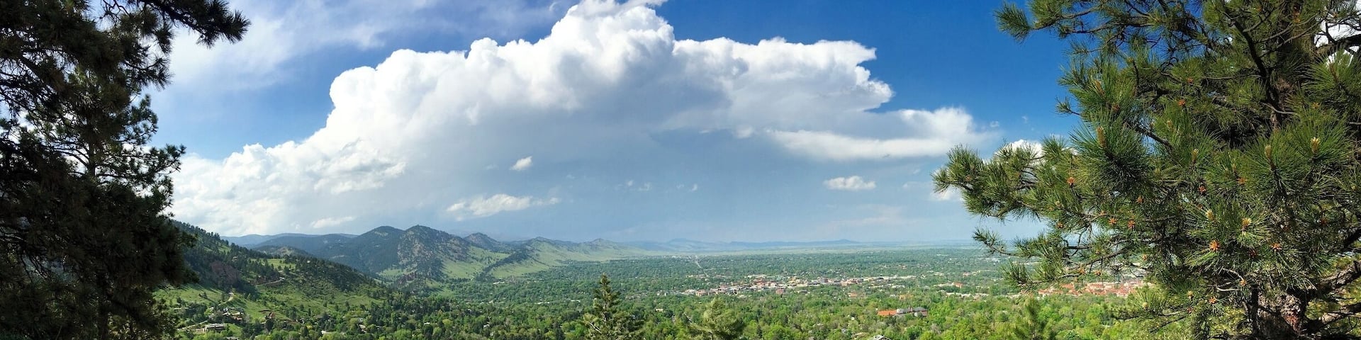 Summer time in Boulder, CO - Chautauqua Mountain