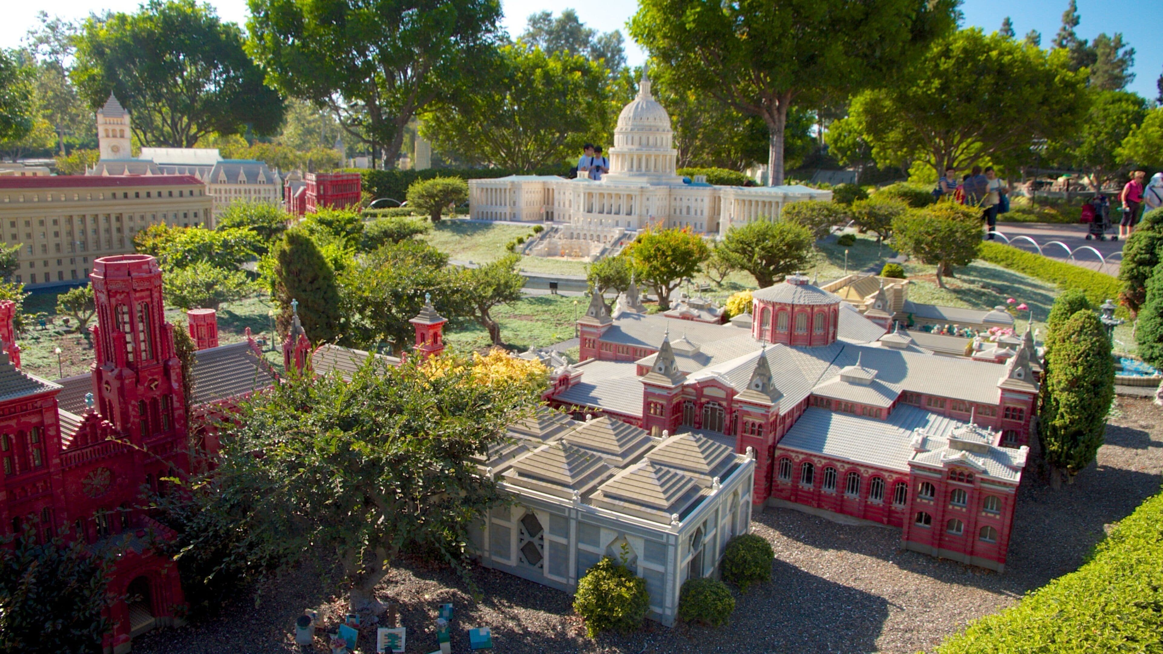 Legoland California showing rides and a park
