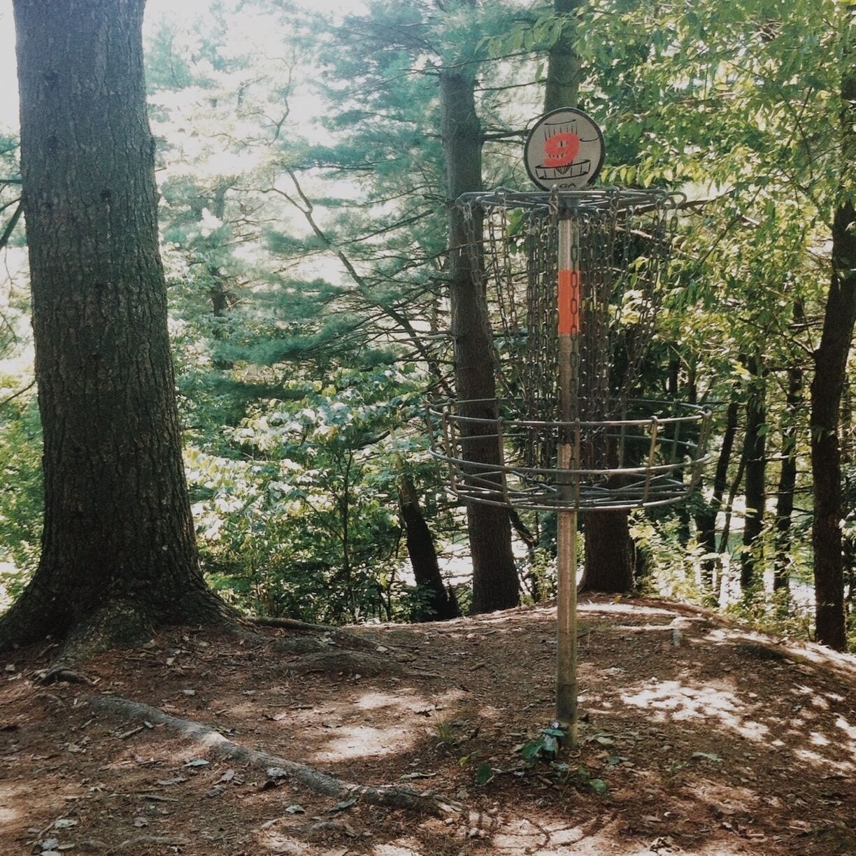 Hole 9 at Deer Lakes DGC #discgolf #nature