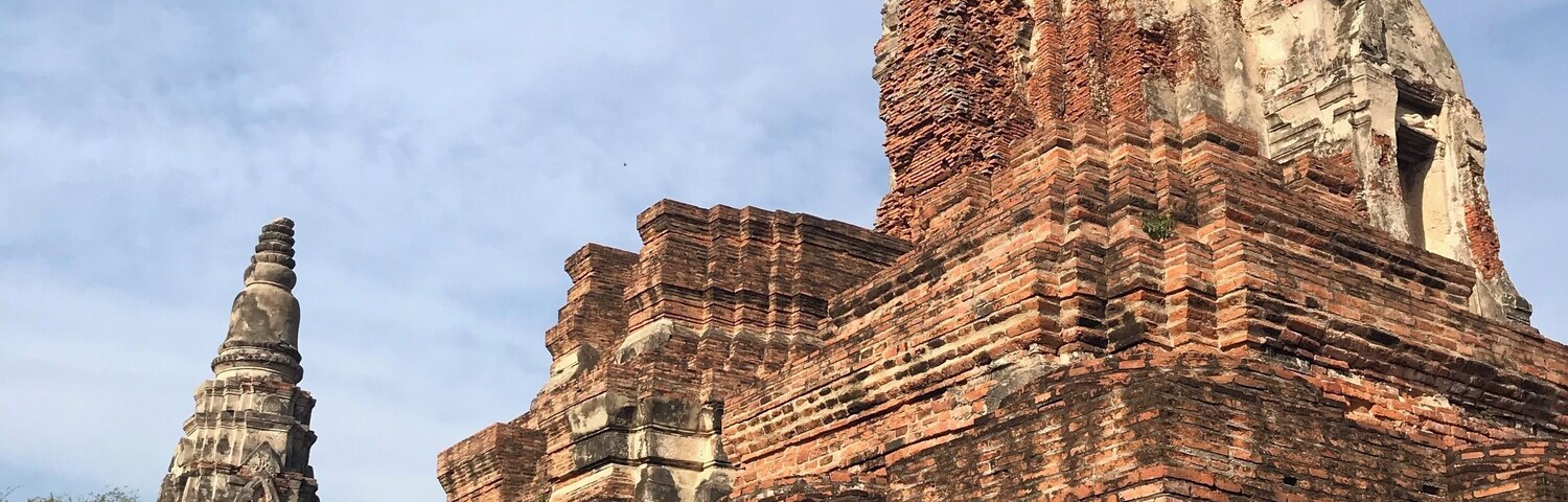 Wat Phra Ram's tall main prang (Khmer-style spire) isn't in the best condition, but it's definitely worth a visit. The temple was constructed on the cremation site of King U Thong (the Ayuthaya kingdom's first sovereign), perhaps in 1369, though details are unclear. Despite being next to Wat Phra Si Sanphet, But this place attracts tourists. #WatPhraRam #Ayutthaya #Thailand #History