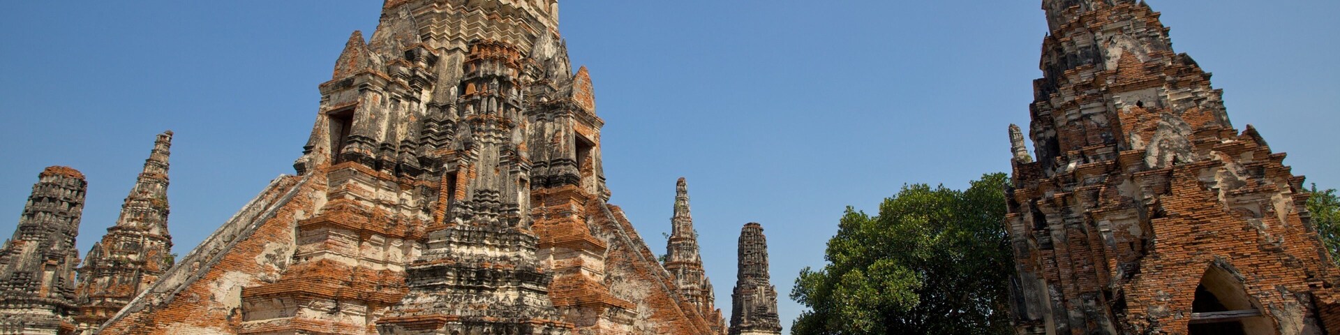 Ayutthaya which includes a temple or place of worship and heritage architecture