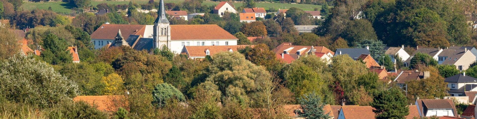 Le village de Neufchâtel-Hardelot et la campagne environnante