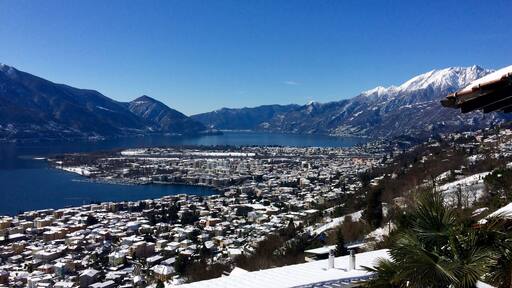 Lago Maggiore veduta da Brione sopra Minusio Ticino Svizzera