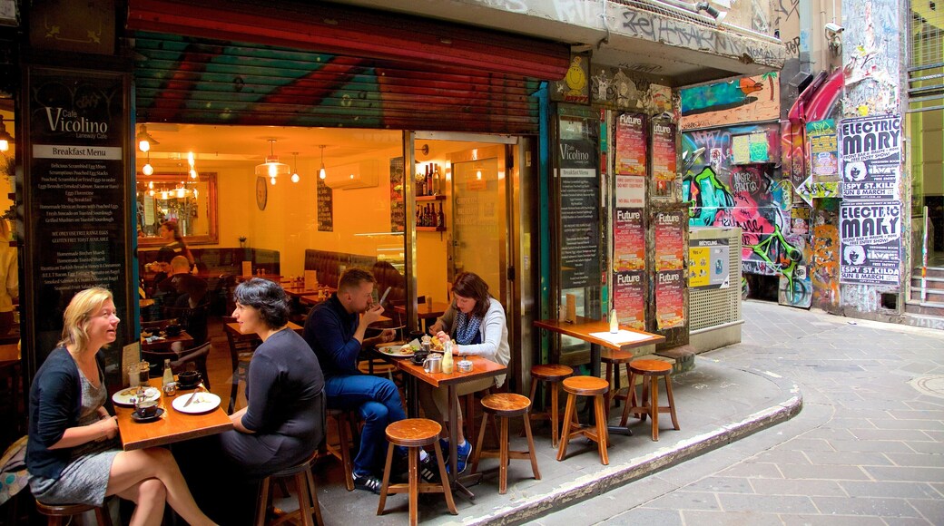 Melbourne CBD showing outdoor eating