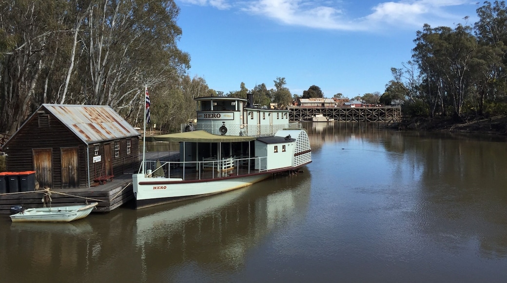 Cruising the Murray River on the PS Emmylou.