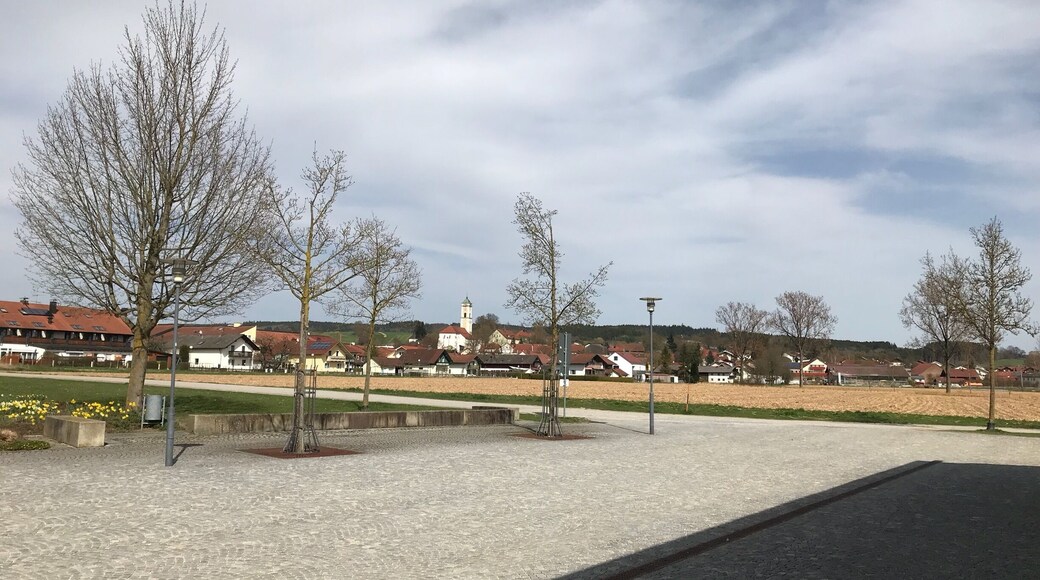 Bad Birnbach is bad the Niederbayerischem triangle. This place is known for its thermal baths.