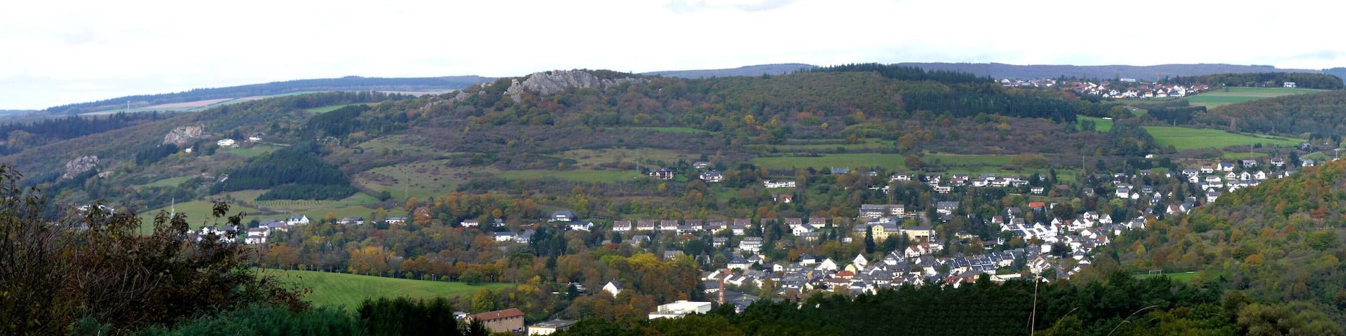 Panorama â Kirn an der Nahe - Schloss Wartenstein (ganz links) bis Oberhausen bei Kirn (rechts)